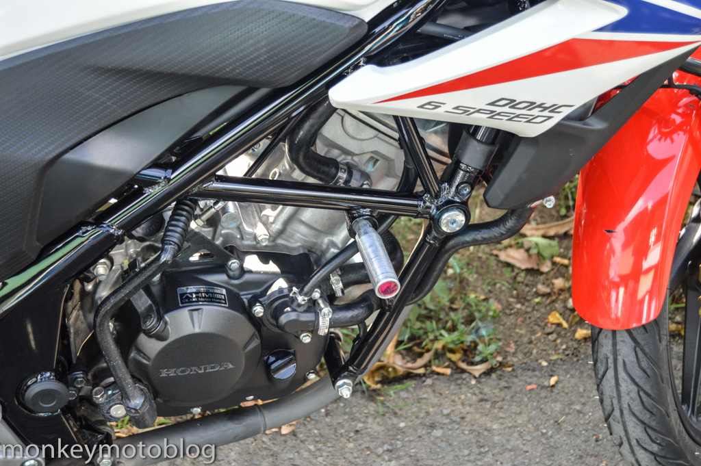 Modifikasi Honda CB150 StreetFire Dengan Lampu Bulat 